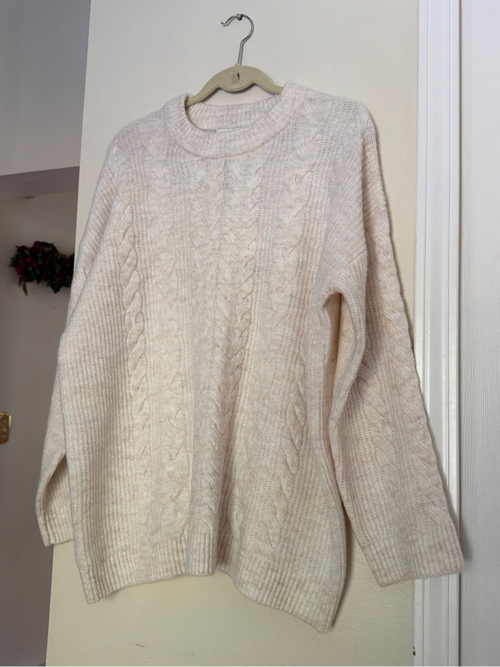 Ava & Viv Cream Cable Knit Crewneck Sweater in XL